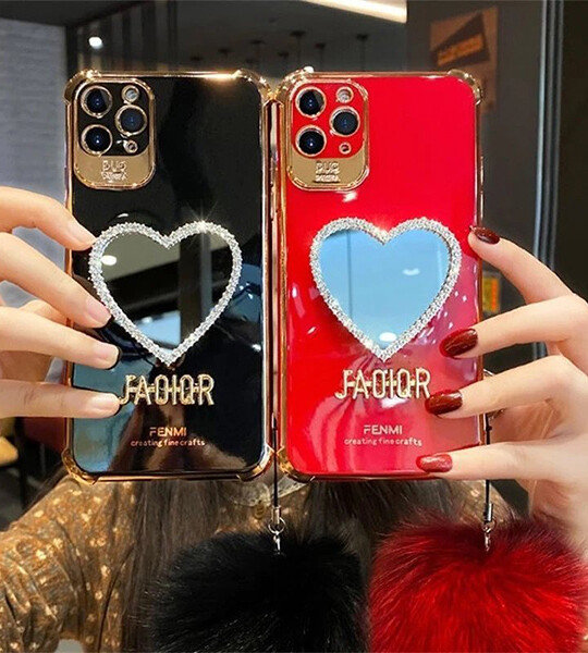 Love Heart Mirror Hairball Phone Case For Iphone 13 12 11 Pro Max 7 Plus X XR Fashion Glitter Soft Silicone Cover.