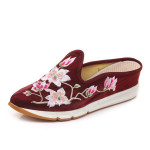 Chinese Embroidered Ladies Shoes