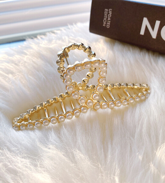 Woman Acrylic Hair Claws Hair Accessories Chic Barrettes Hairclips Pearl Hairpins Ladies Hairgrip Girls Ornaments C