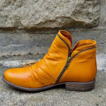 Woman Flat Zipper Style Boots Shoes