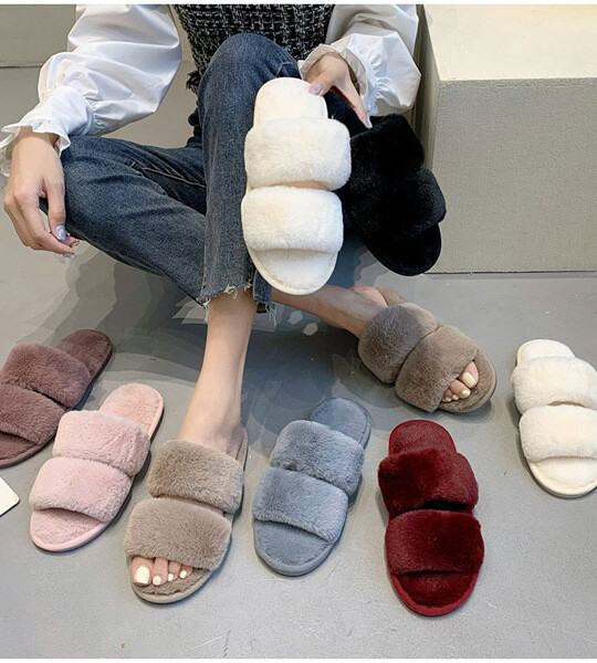 Womans Flat Casual Home Slippers