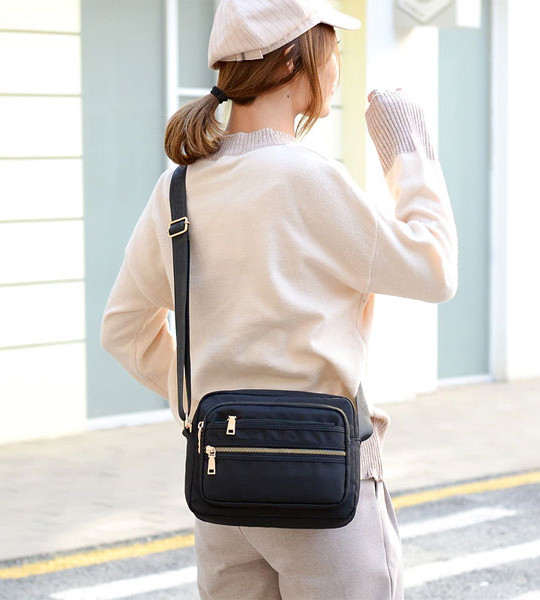 Women Fashion Solid Color Zipper Waterproof Nylon Shoulder Bag Female Crossbody Bag Ladies Bolsa Waterproof Travel Messe